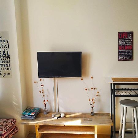 Ippokratis' Open View Studio Apartment Thessaloniki Exterior photo