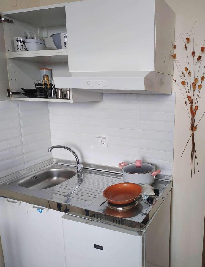 Ippokratis' Open View Studio Apartment Thessaloniki Exterior photo
